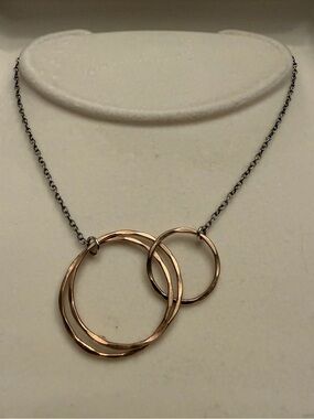 Interlocking Mixed Metal Circle Pendant Necklace